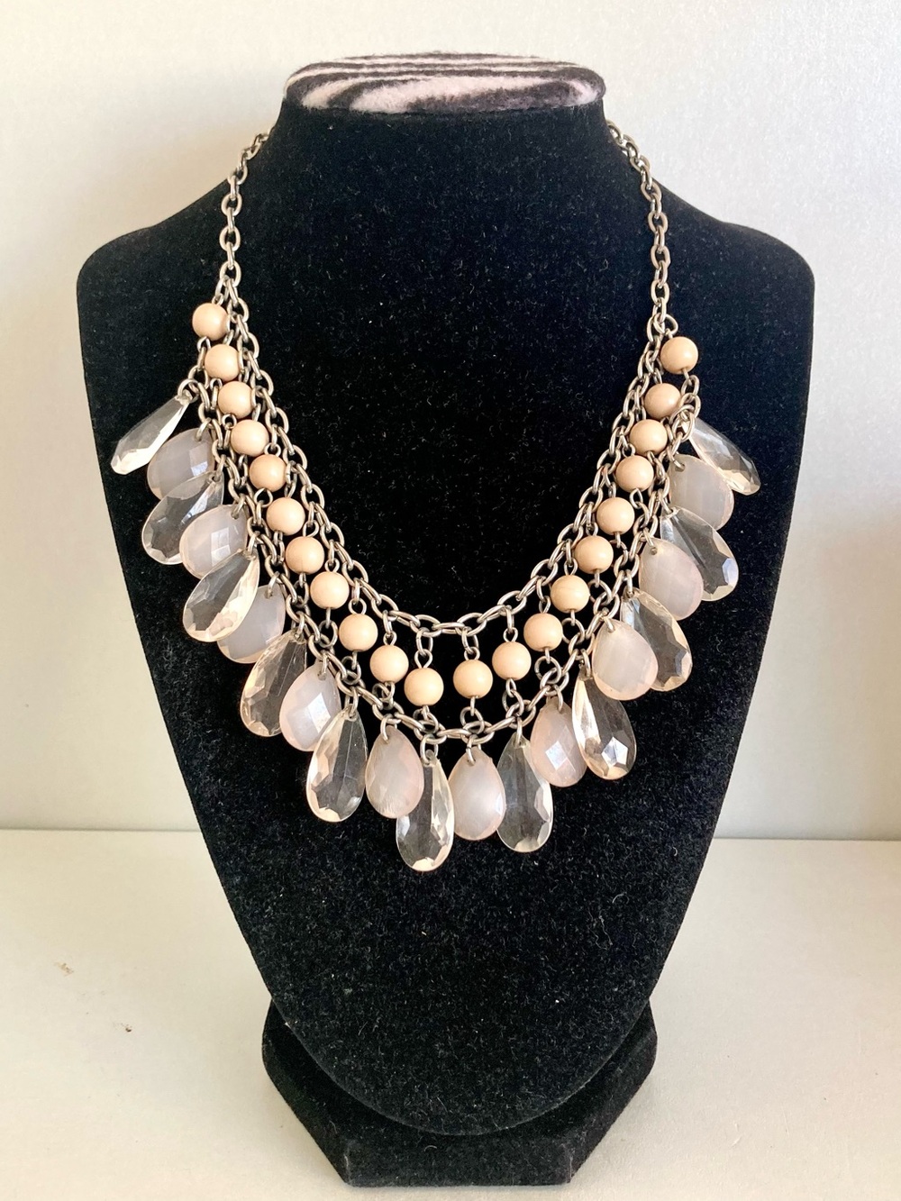 Beige Beaded clear Teardrop silver tone Statement preloved Necklace jewelry